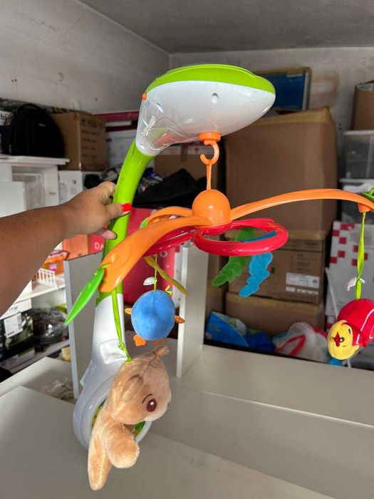 Chicco Musical Forest Mobile Berço Projetor