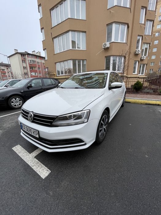 Продам volkswgen jetta 2017 1.4 бензин