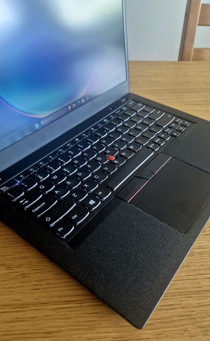 Lenovo X390 / 256GB SSD/ 8GB RAM