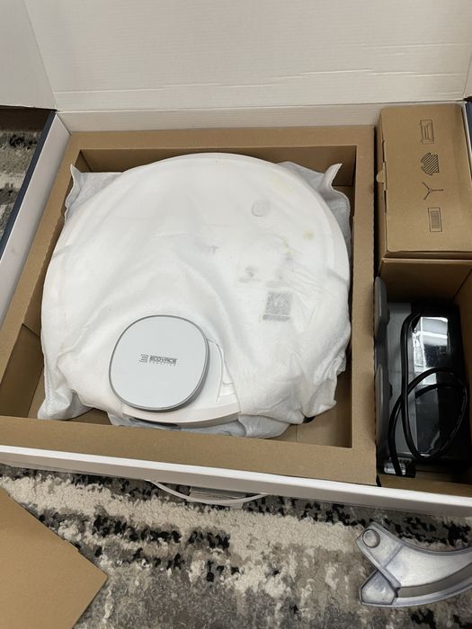 Миючий робот пилосос