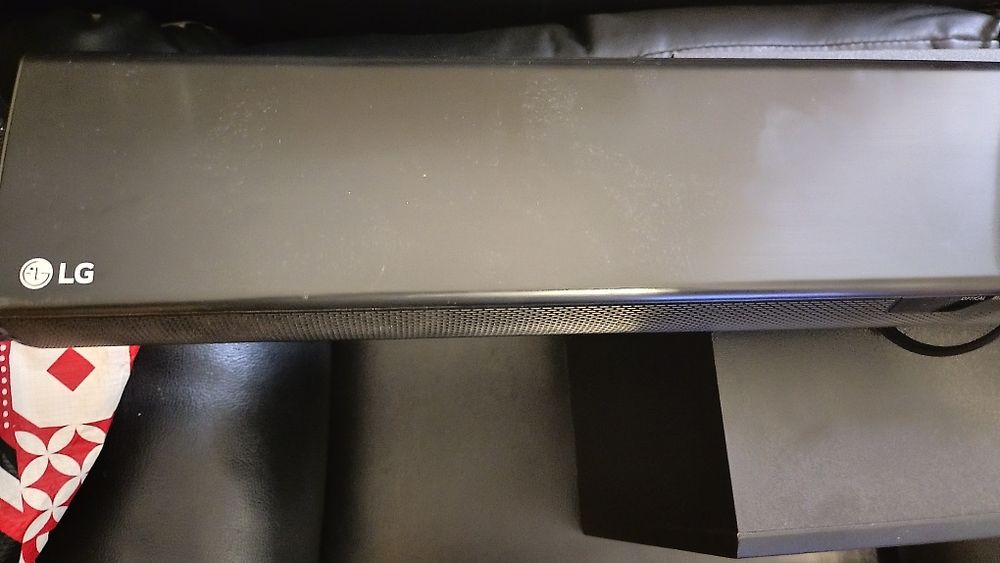 LG Sound Bar SJ2 + Subwoofer64752416637187124