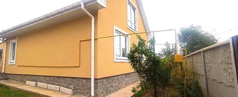 Продам будинок ,14 км від Харкова з ремонтом (код 5217)