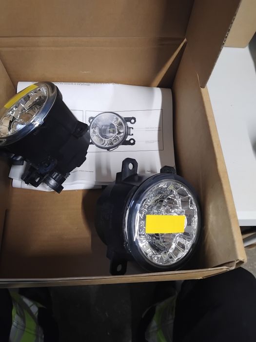 Halogeny Nowe Oryginal Mitsubishi Subaru Toyota Asx XV