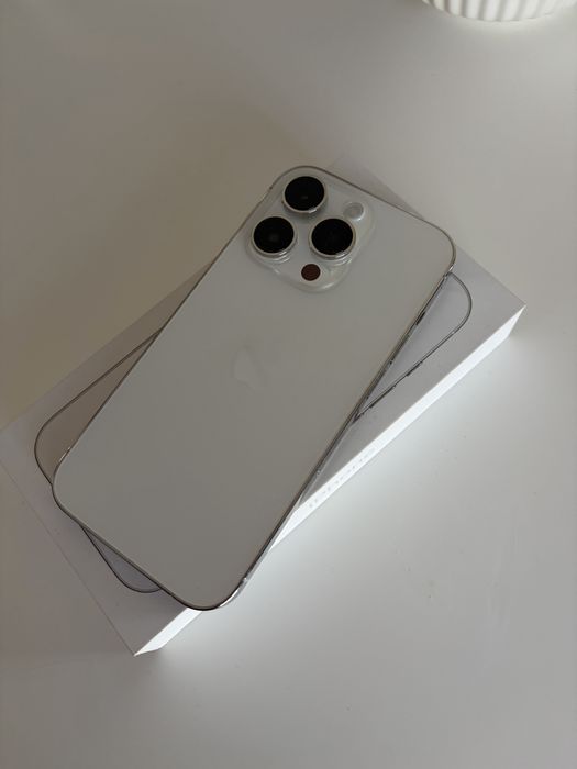 iPhone 14 pro e acessórios