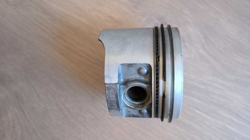 Conjunto de pistões Ford Sierra 1.8 cvh