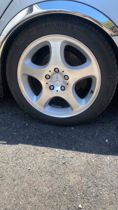 Jantes Mercedes Sport 17 com pneus