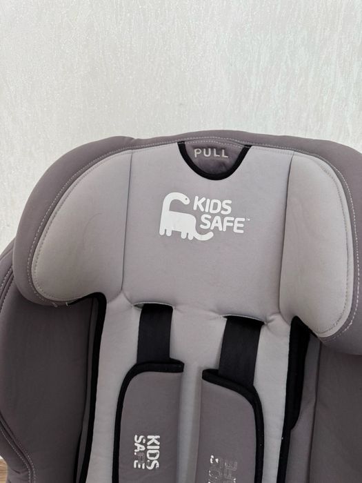 Дитяче автокрісло на  Isofix 9-36