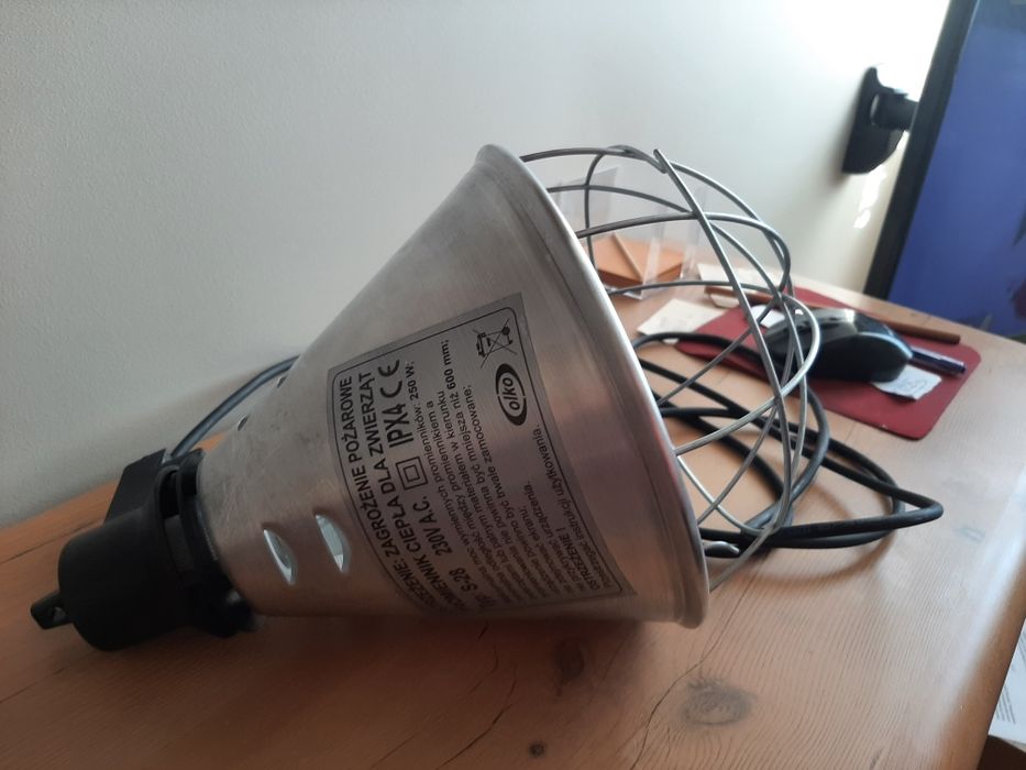 Promiennik ciepła z żarówka dla zwierząt nowy