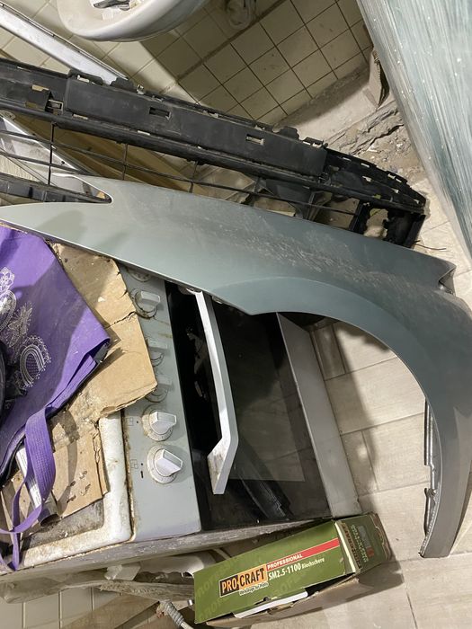 Ліве крило лагуна 3