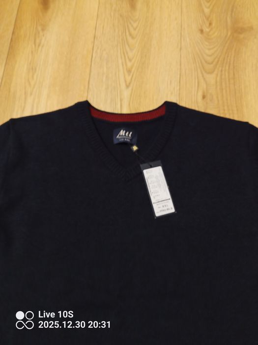 Sprzedam sweter męski.