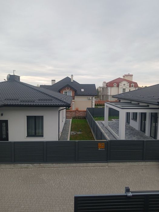 Продається котедж у Конопниці