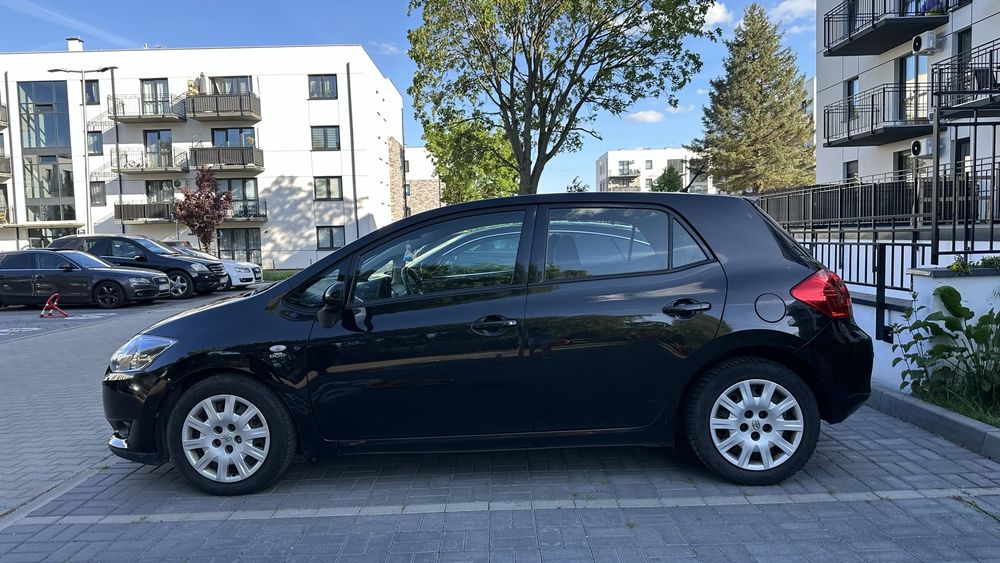 Toyota Auris 2.2d. D-cat