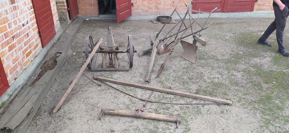 Плуги Плужки Ворчик Тилішки