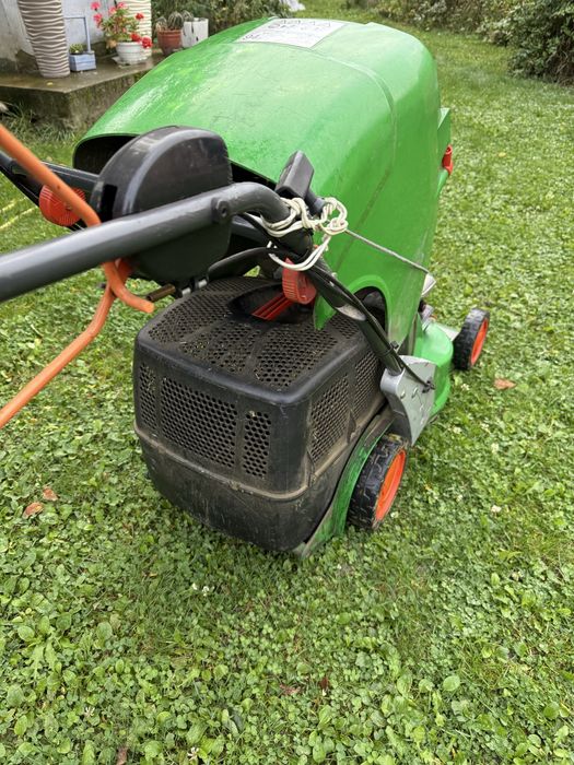 Газонокосилка бензинова