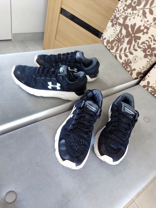 Buty sportowe Under armour roz 38 Charged Rogue