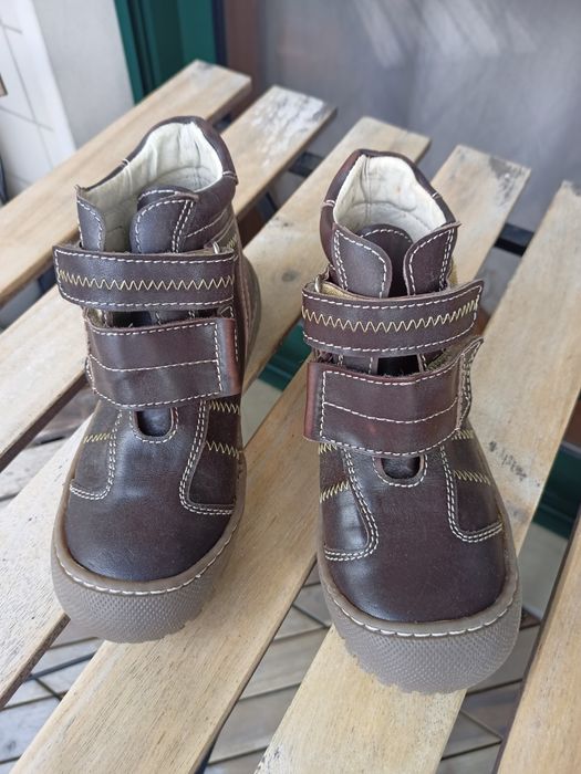 Botas em couro castanhas
