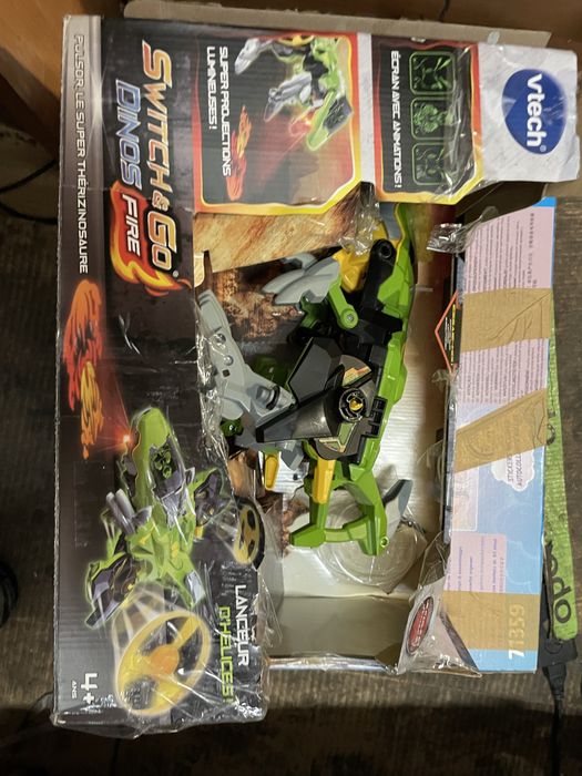 Tyranozaur - dinozaur - samolot vtech