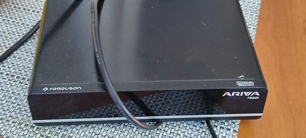 Telewizor  JVC  LCD 32" + pilot i dekoder DVB-T gratis