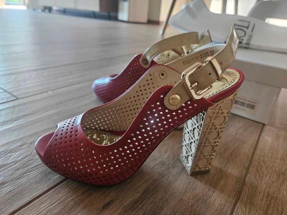 Włoskie letnie buty marki Scaviola r. 37 + GRATIS bolerko Figleaves