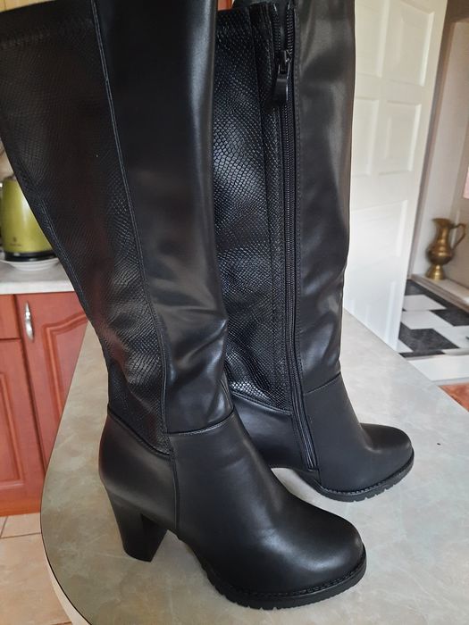Жіночі чоботи39 розмір.