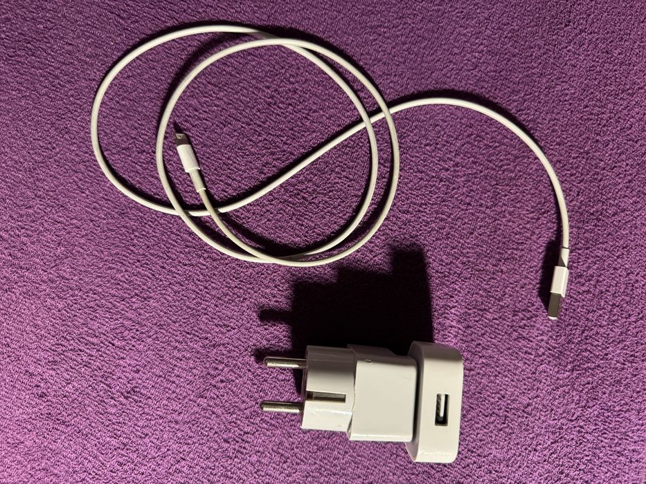 Iphone 8 64gb + ładowarka