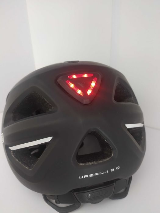 Велошолом ABUS Urban-I 3.0 Velvet Black S-M