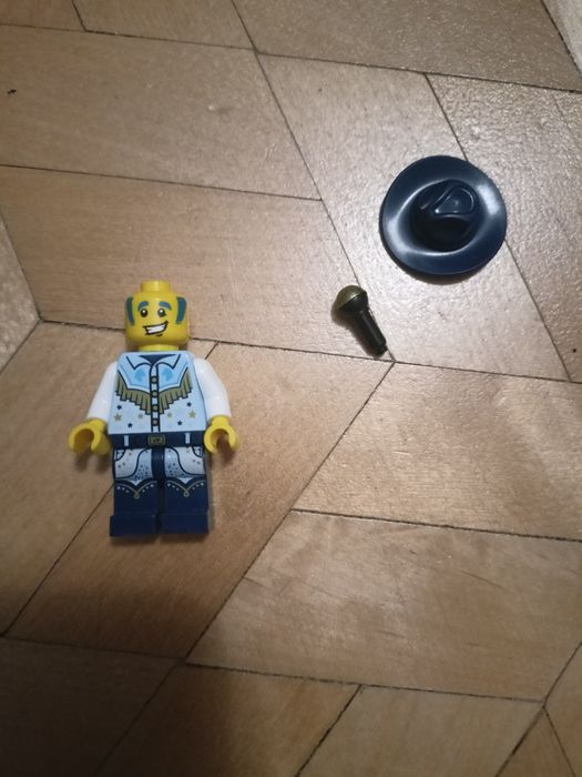 LEGO mini figurka coweboy