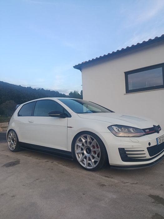 Vendo ou troco Golf MK7 GTI Performance