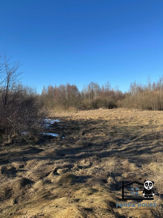 Продається земельна ділянка у с. Люхча в хорошій локації