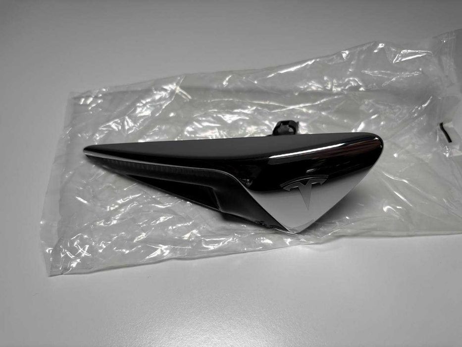 Камера в крыло, правая Tesla model 3/model s/model x