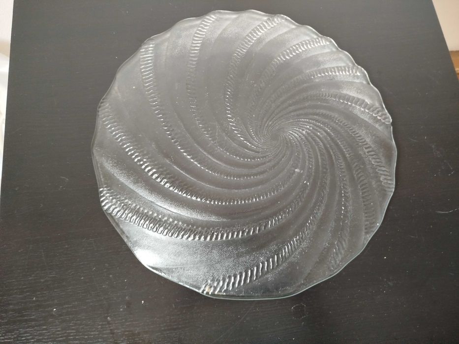 Um prato de decoração ou para bolo