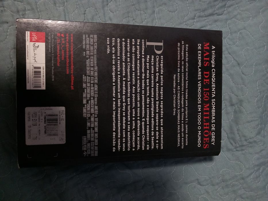 Livro "As Cinquenta Sombras Mais Negras" de El James