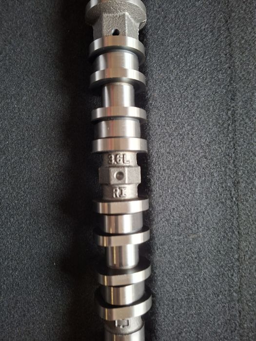 WAŁEK rozrządy PRAWY SSĄCY Pacifica Dodoge Jeep 3.6i