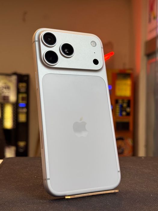 Iphone 17 pro max 256gb silver. В идеале. Обмен. Кредит