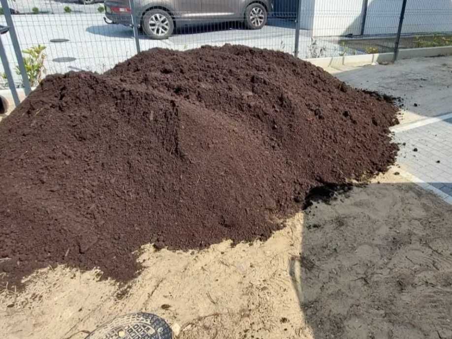 Czarnoziem Ziemia Dostawa Ogrodowa Siana Humus trawnik Kompost Koparka