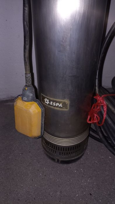 Bomba de água submersível