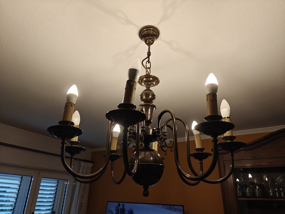 Candeeiro de sala clássico