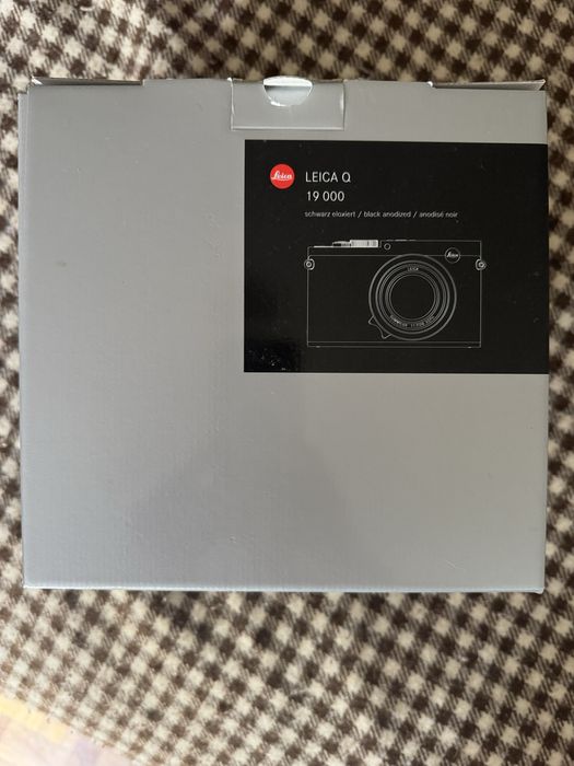 Leica Q com pacote de acessórios -