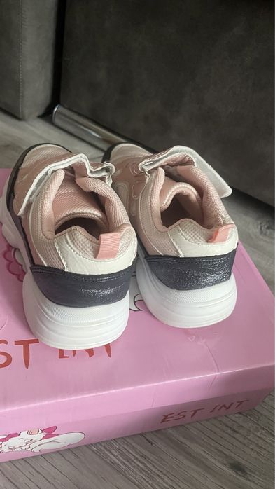 Кросівки дитячі