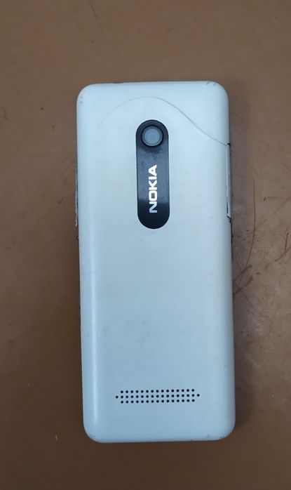 Телефон Nokia 206