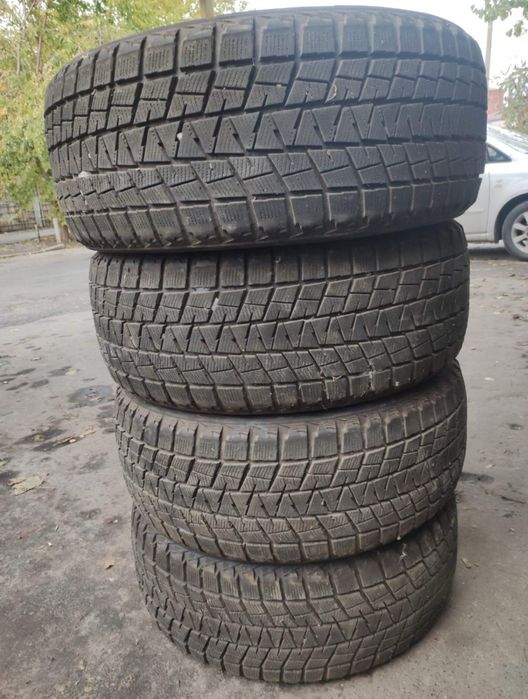 Комплект 265.50 R19 Зимних шин Bridgestone 2