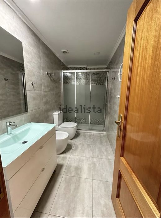 Prior Velho- T3-parqueamento e arrecadacao, cozinha equipada, suite