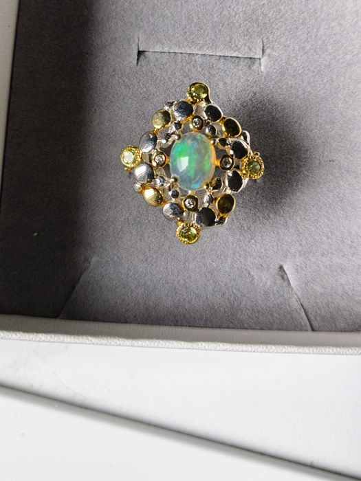 Sprzedam srebrny pierścionek