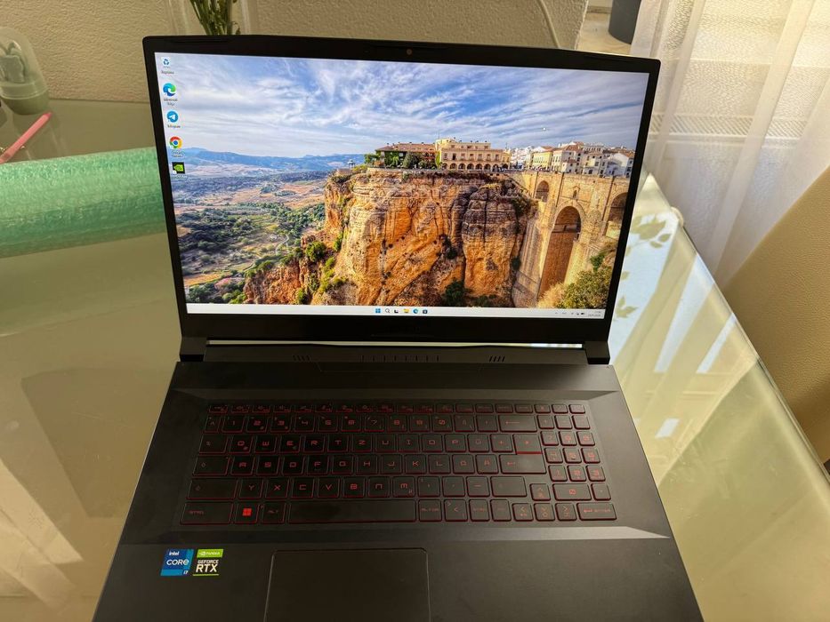 Ноутбук MSI Katana GF76 11UE 058 0017L1 058