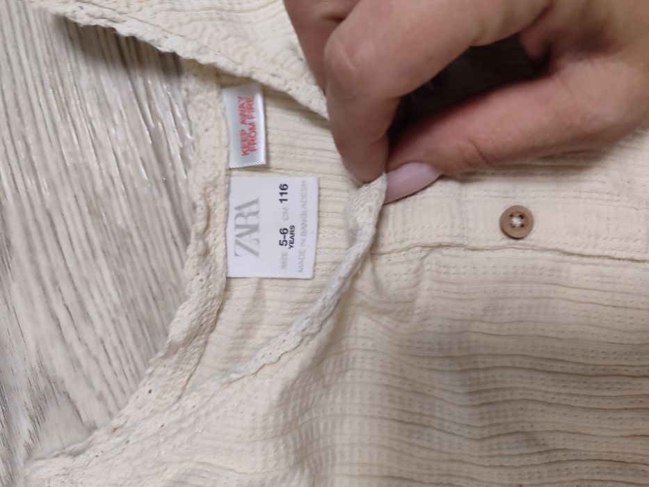 Костюм фірми zara на дівчинку