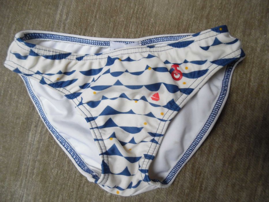 Kąpielówki chłopięce rozm.92-98 cm