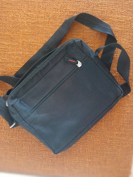 Bolsa tiracolo homem preta