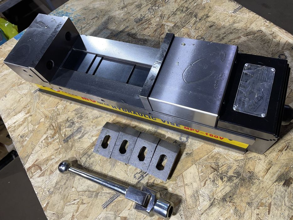 Лещата прецизійні гідравлічні механічні MPV-160V