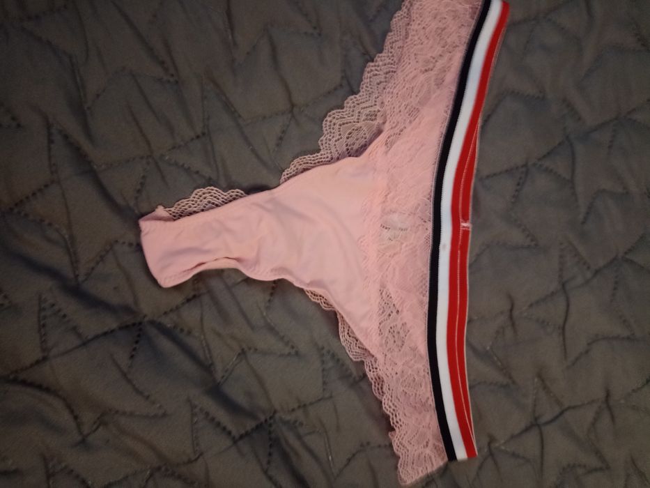 Różowe stringi nowe rozmiar S