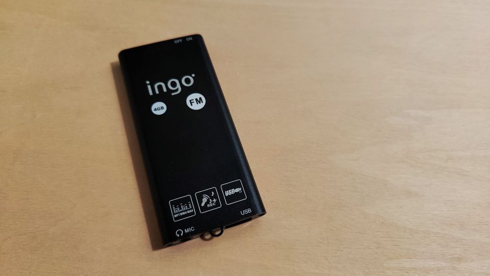 Ingo MP4 Player 4GB 1.5" FM